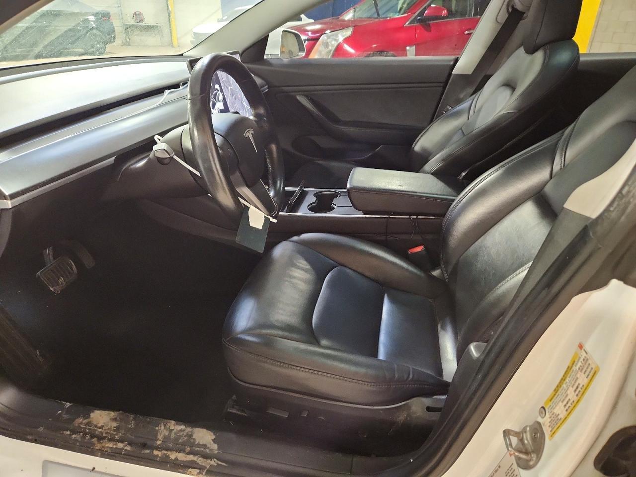 2018 Tesla Model 3 - Фото 7
