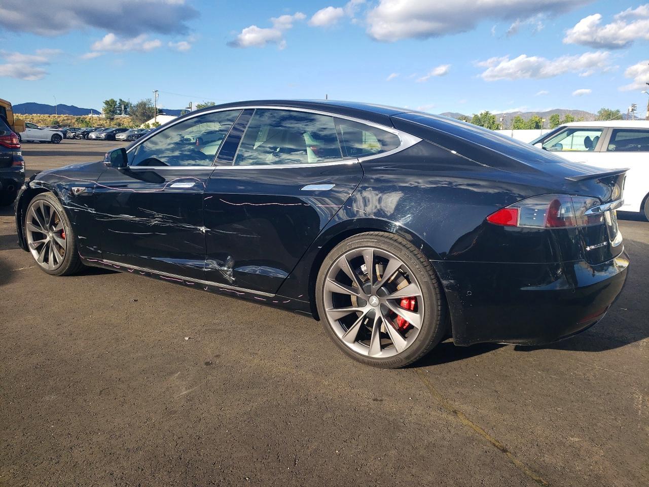 2016 Tesla Model S - Фото 2