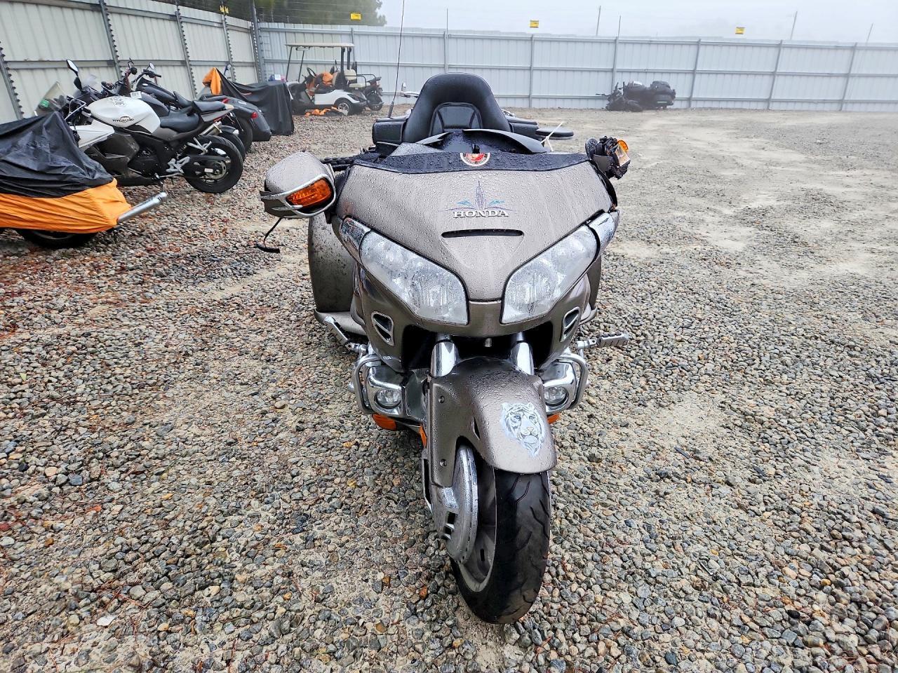 2006 Honda Gl1800 - Image 2