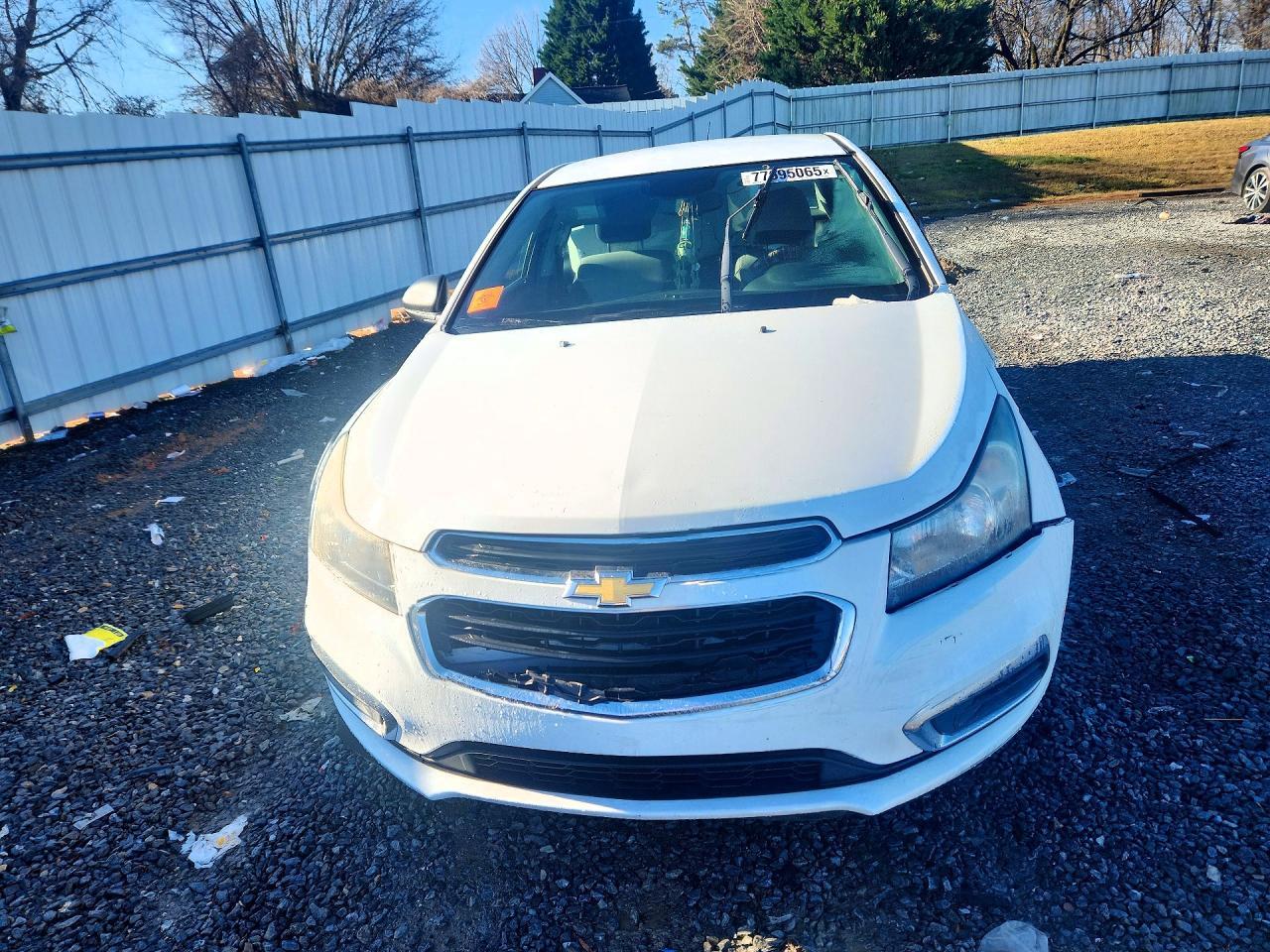 2015 Chevrolet Cruze Ls - Image 5