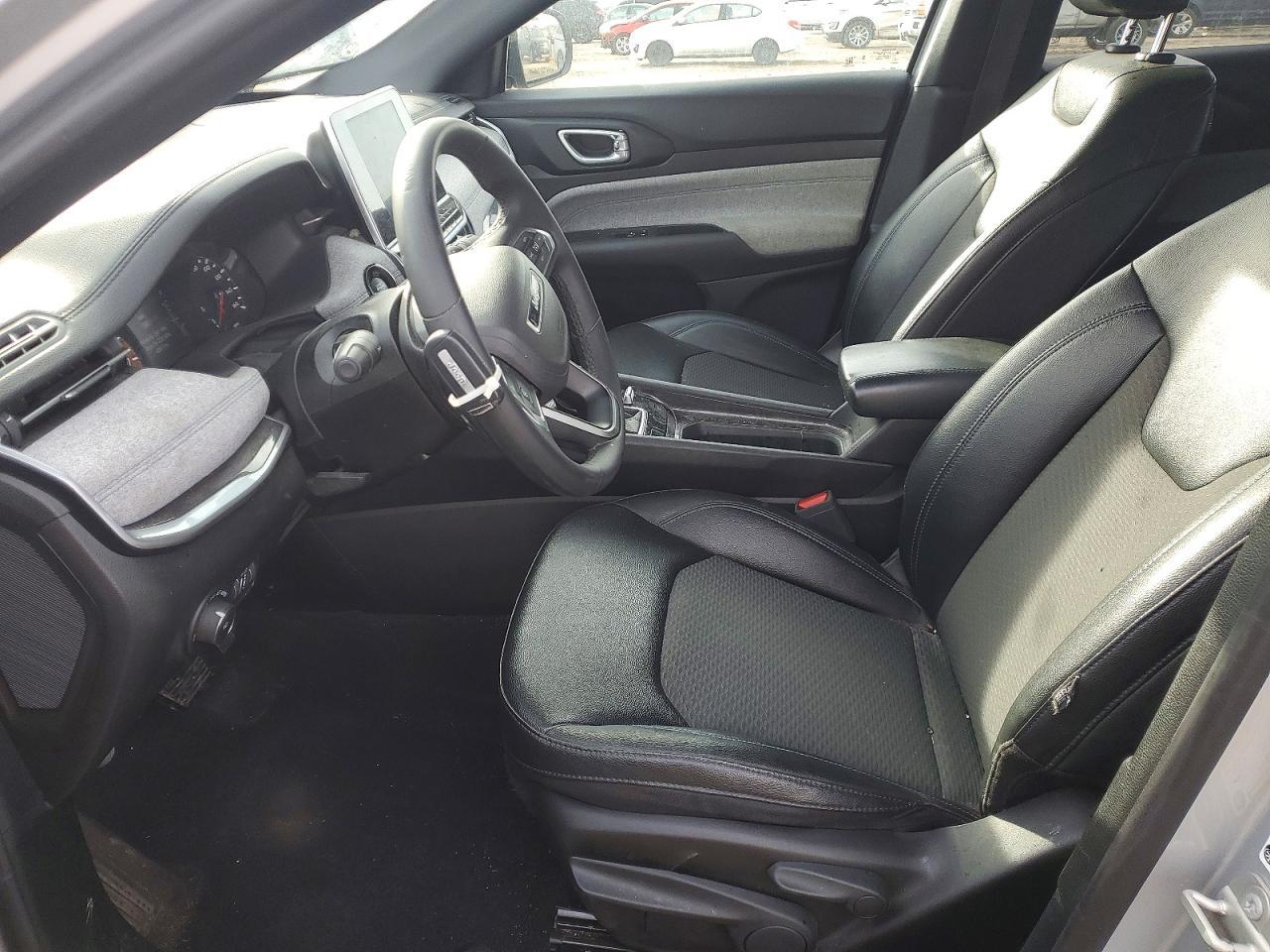 2025 Jeep Compass Latitude - Фото 7