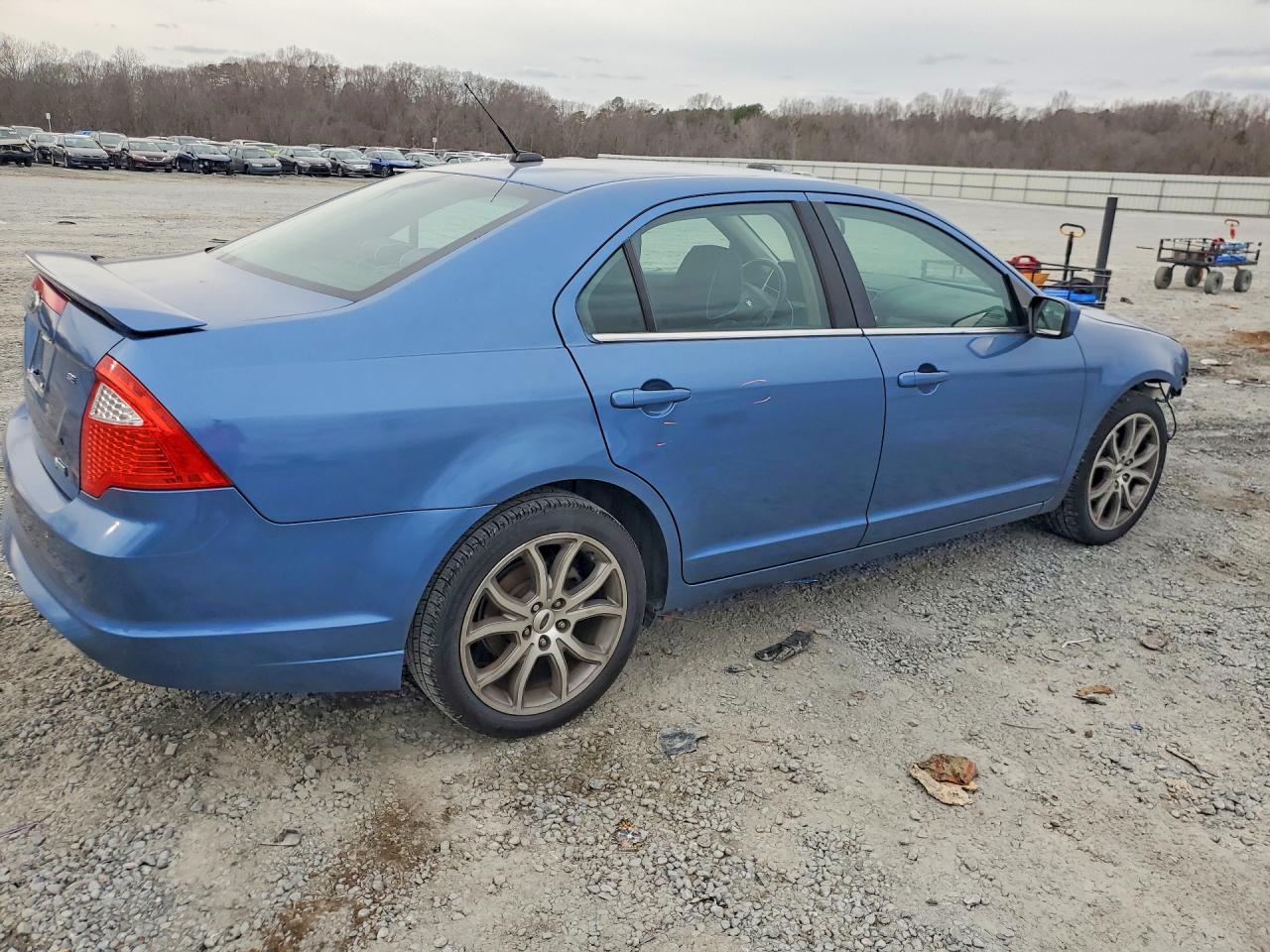 2010 Ford Fusion - Фото 3