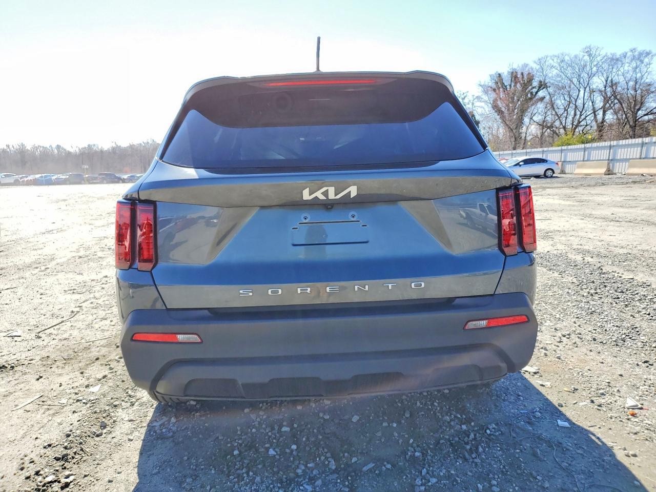 2022 Kia Sorento Lx - Фото 6