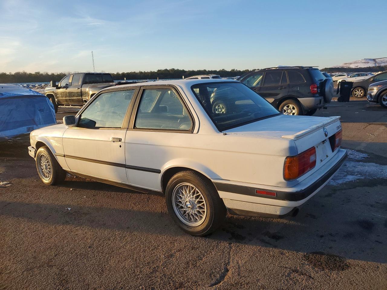 1991 BMW 318 Is - Image 2