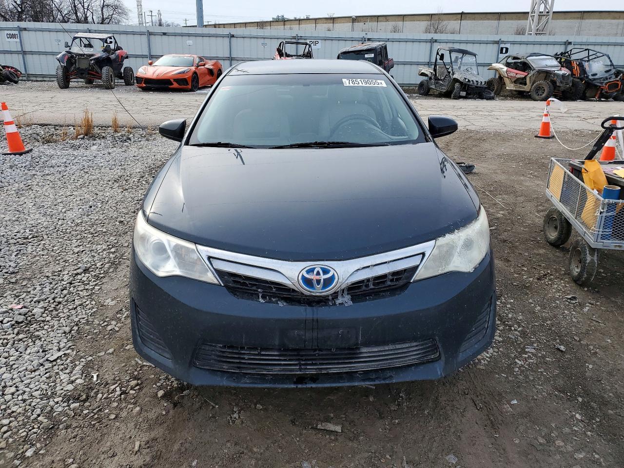 2014 Toyota Camry L - Image 5
