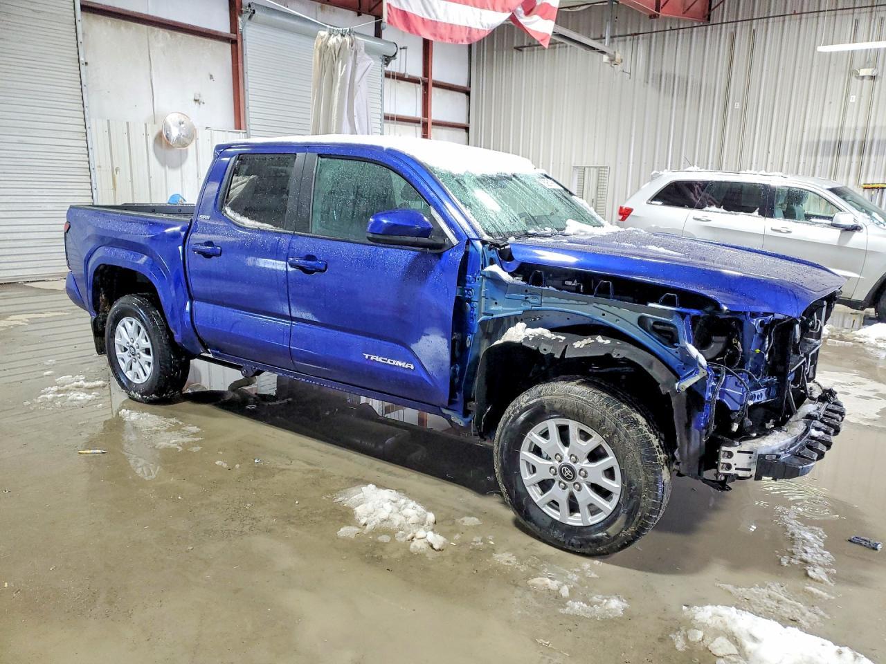 2025 Toyota Tacoma Sr5 - Image 4