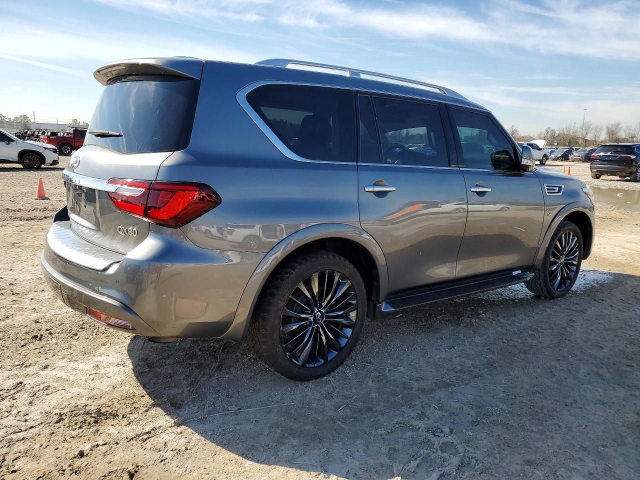 2019 Infiniti Qx80 Luxe - Image 3