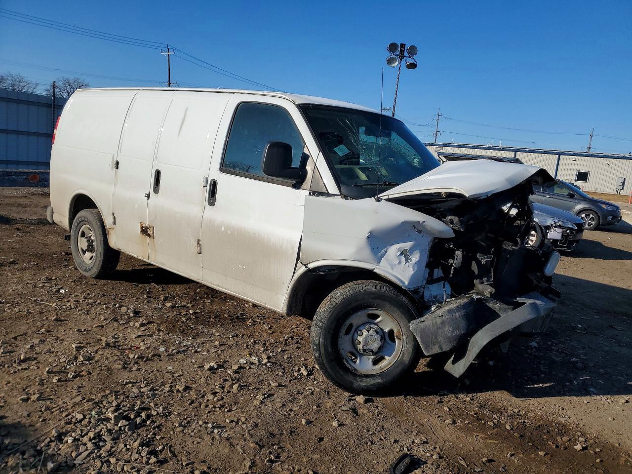 2013 Chevrolet Express G2500 - Фото 4