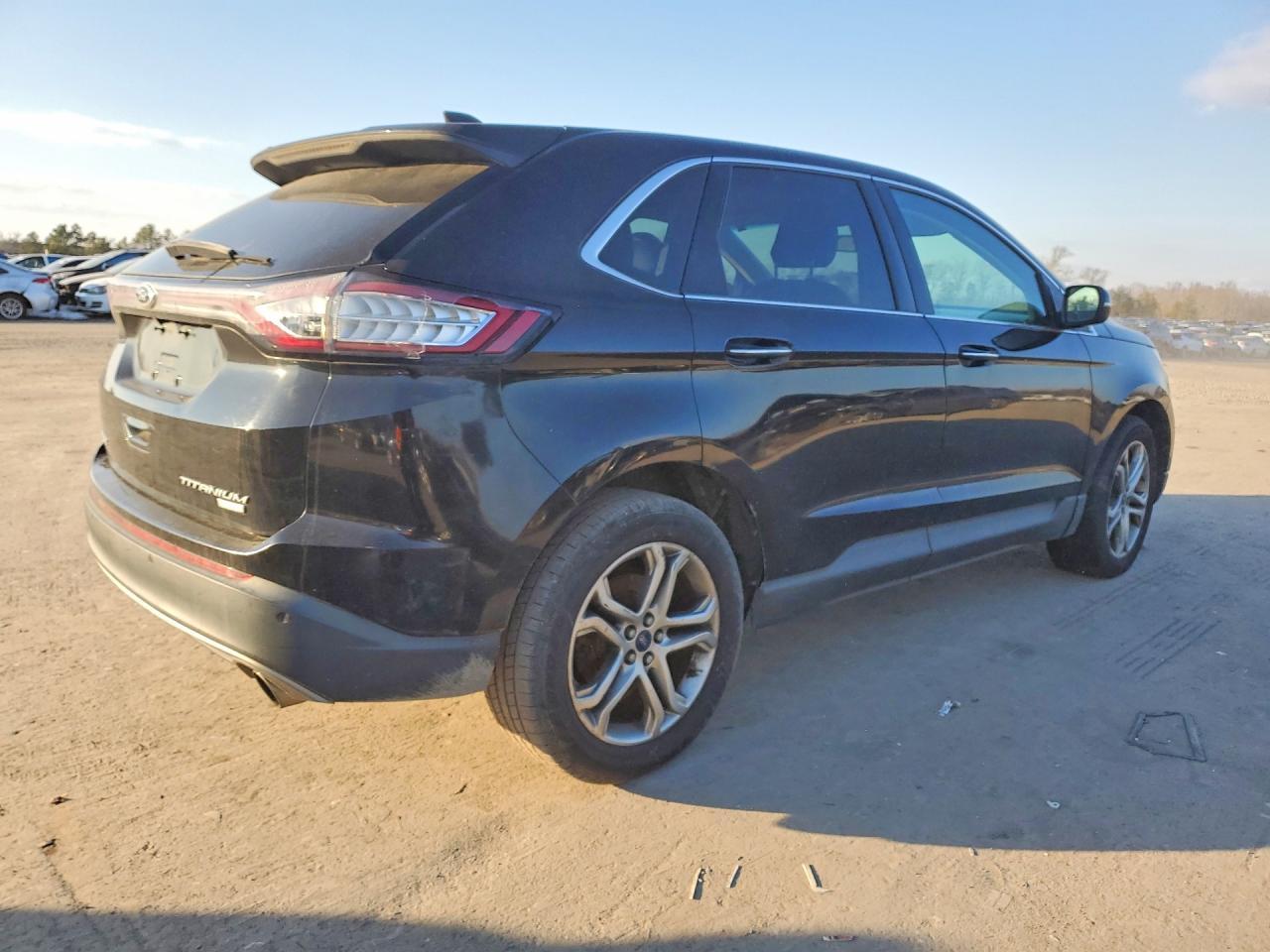 2016 Ford Edge Titanium - Фото 3