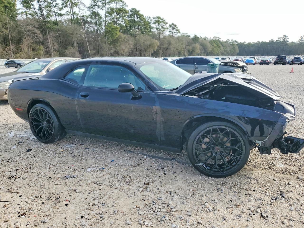 2023 Dodge Challenger Sxt - Image 4