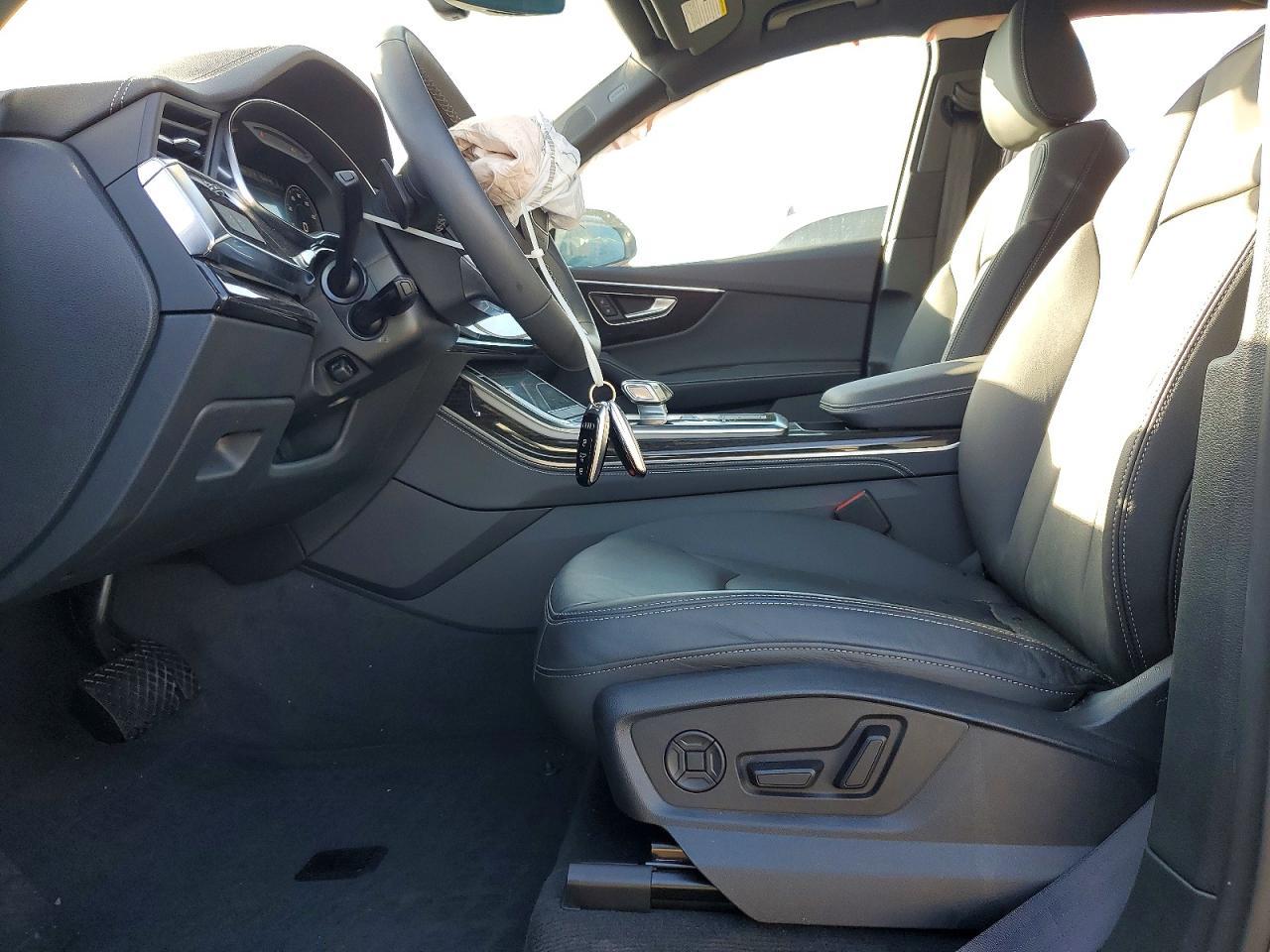 2025 Audi Q7 Premium Plus - Image 7