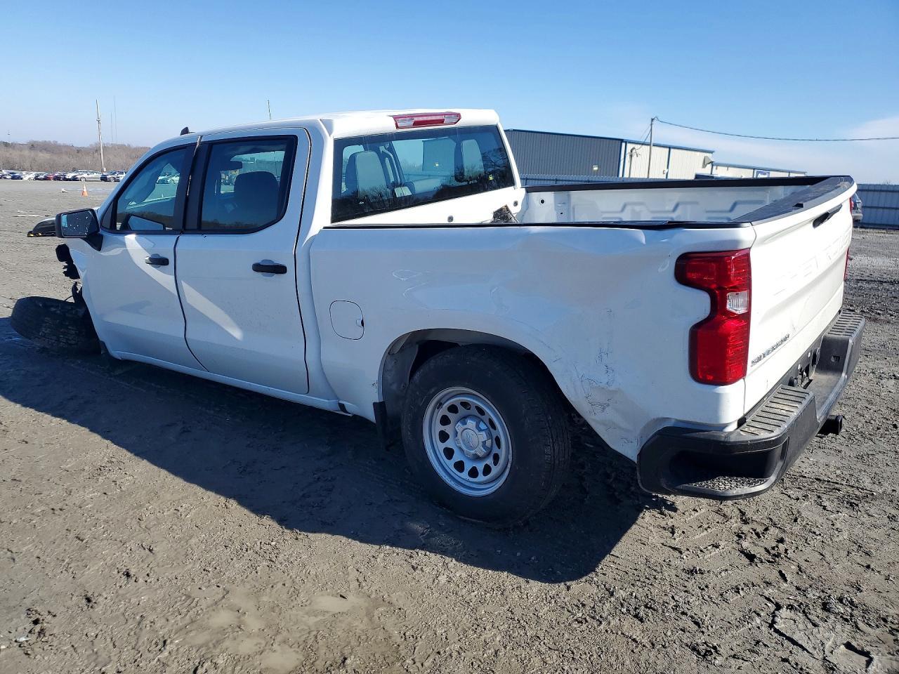 2026 Chevrolet Silverado C1500 - Фото 2