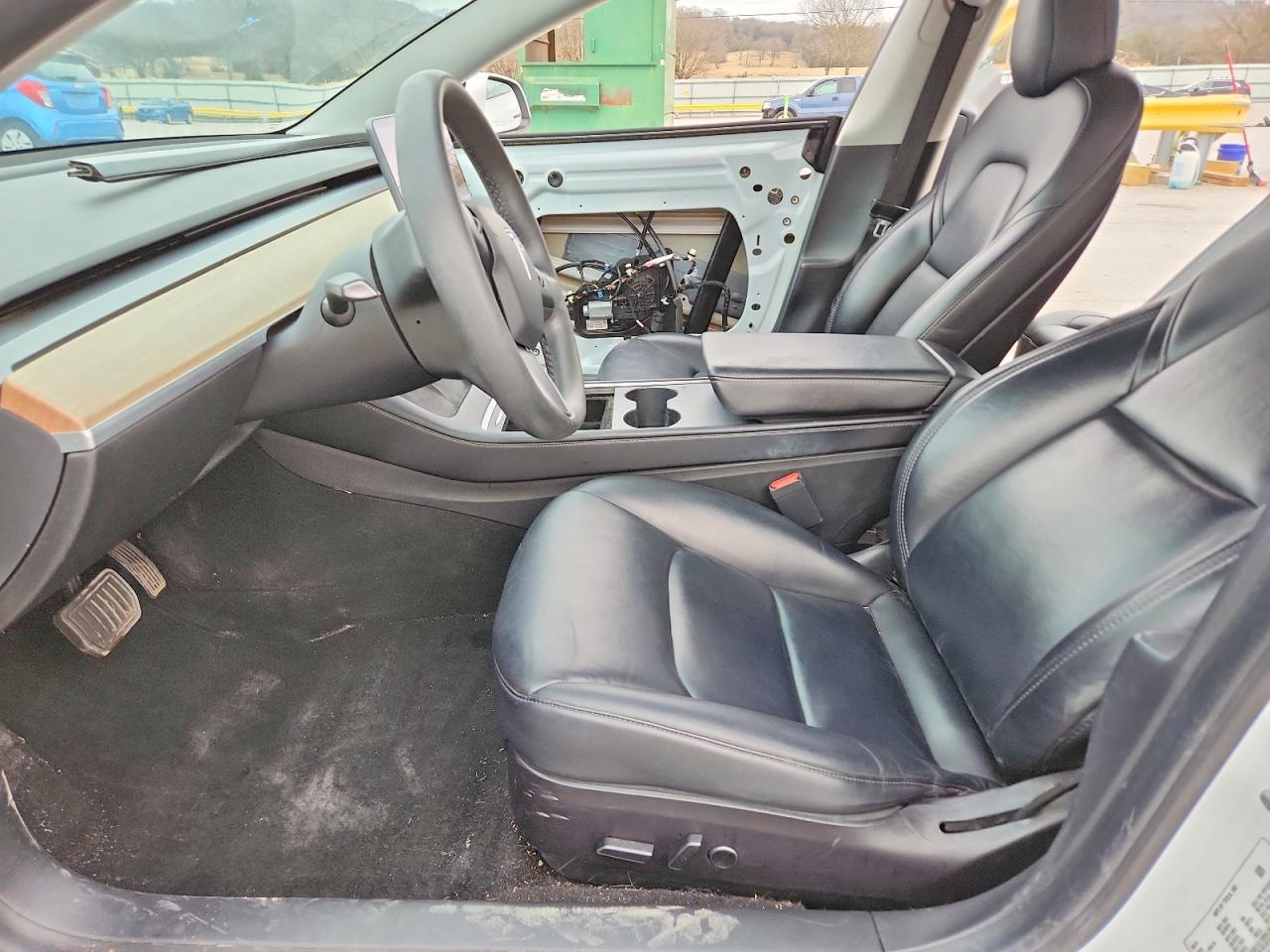 2021 Tesla Model 3 - Image 7