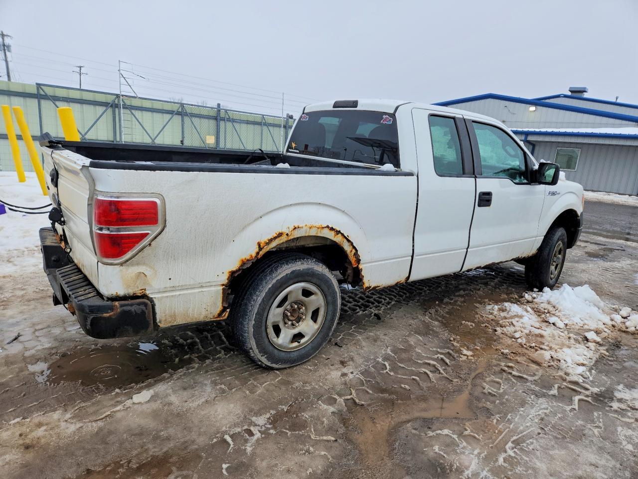 2013 Ford F150 Super Cab - Фото 3