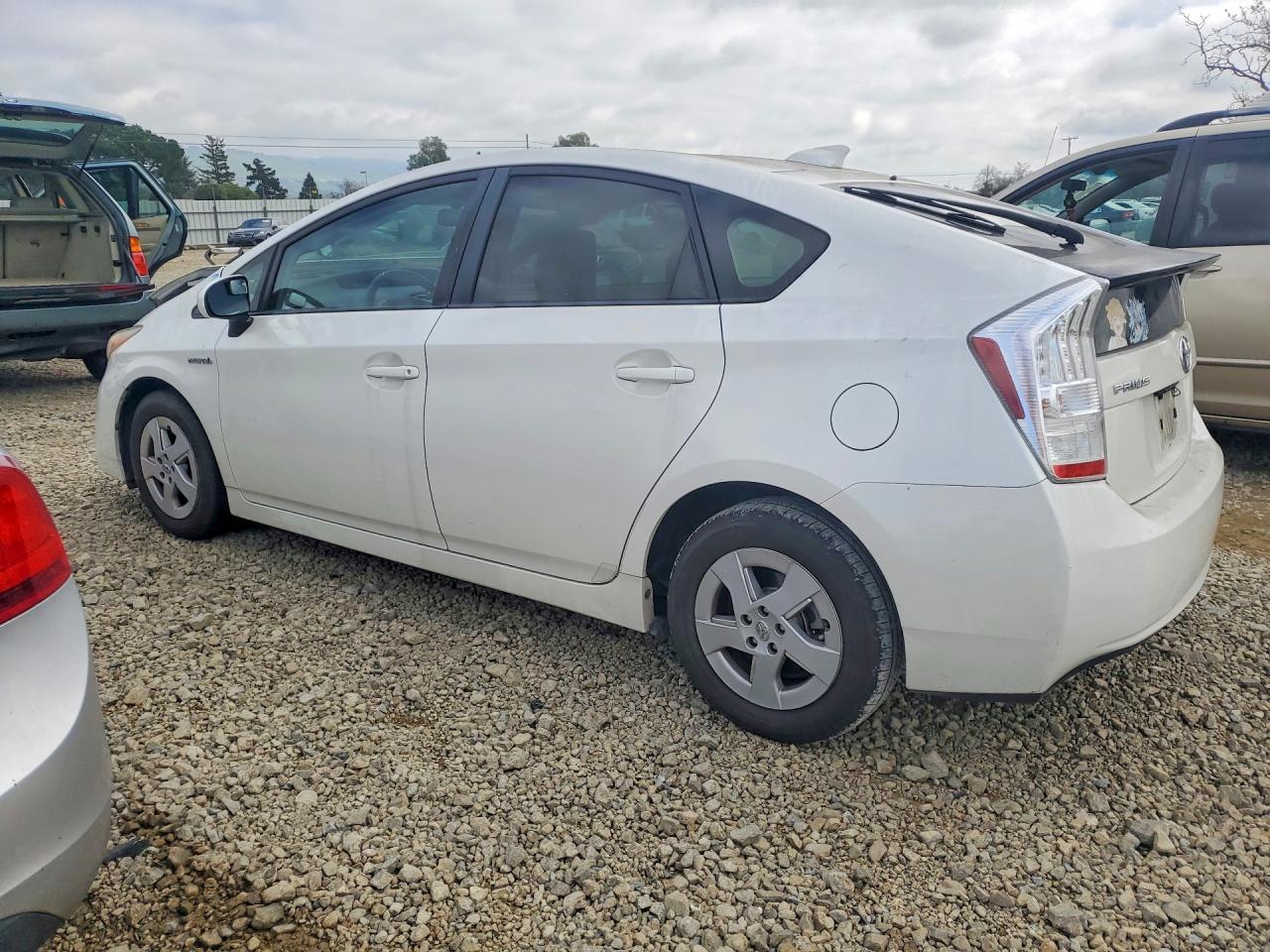2011 Toyota Prius - Фото 2