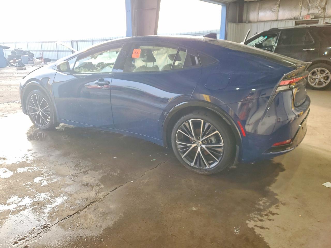 2025 Toyota Prius Le - Image 2