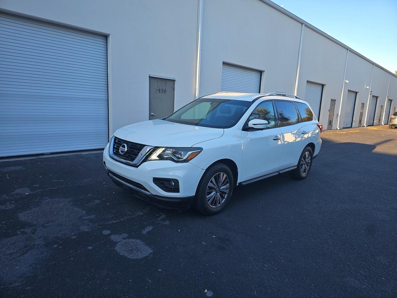 2018 Nissan Pathfinder S - Фото 2