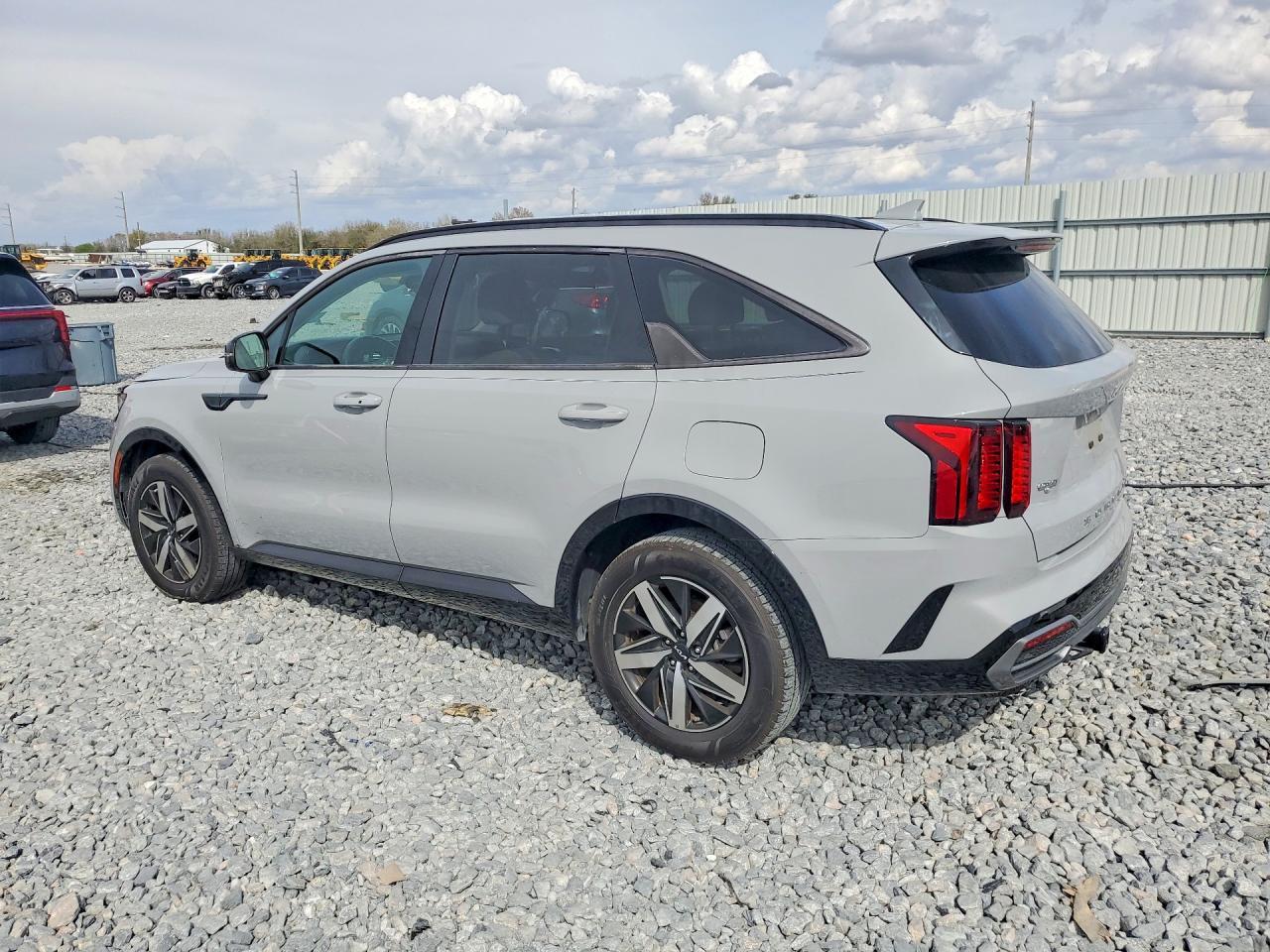 2022 Kia Sorento Ex - Фото 2