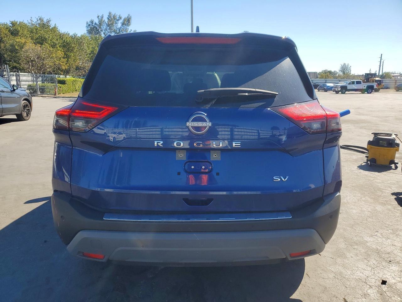 2023 Nissan Rogue Sv - Фото 6