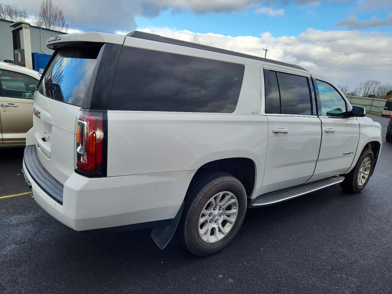 2017 GMC Yukon Xl K1500 Slt - Фото 3