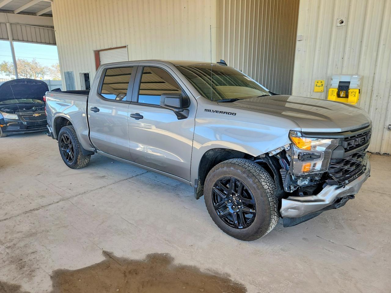 2024 Chevrolet Silverado K1500 Custom - Фото 4