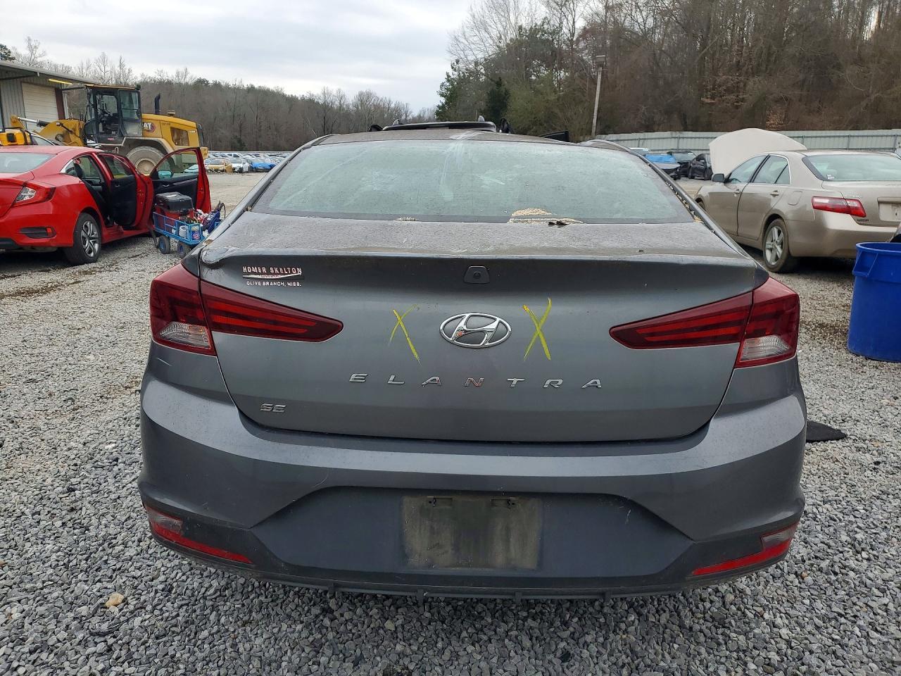 2019 Hyundai Elantra Se - Image 6