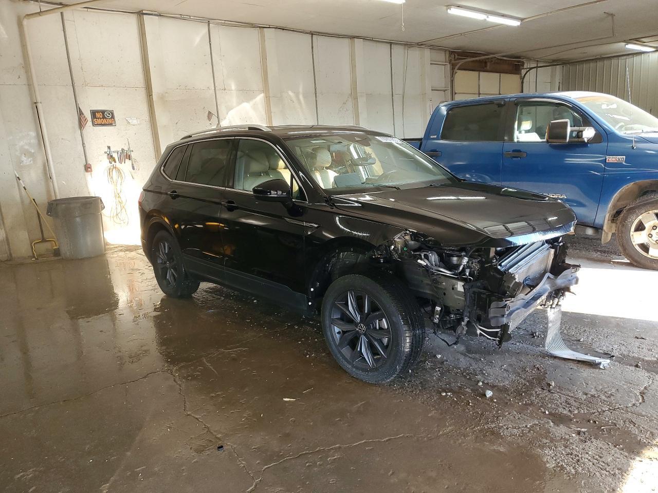 2023 Volkswagen Tiguan 2.0T Se - Фото 4