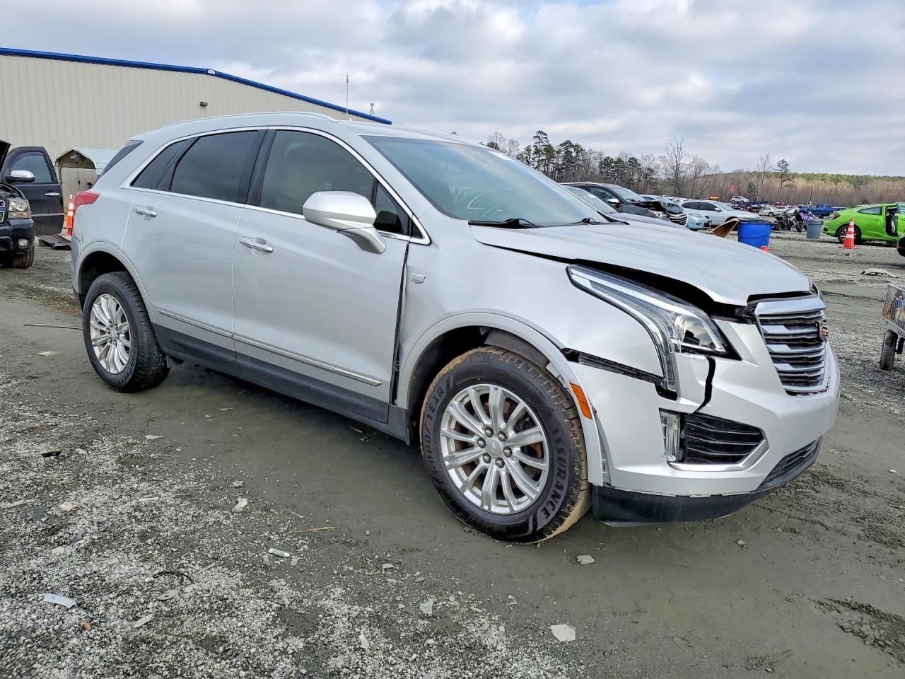 2019 Cadillac Xt5 - Image 4