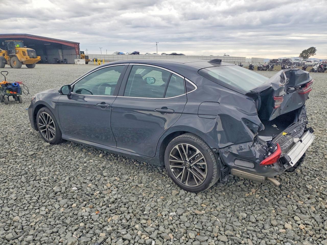 2026 Toyota Camry Xse - Фото 2