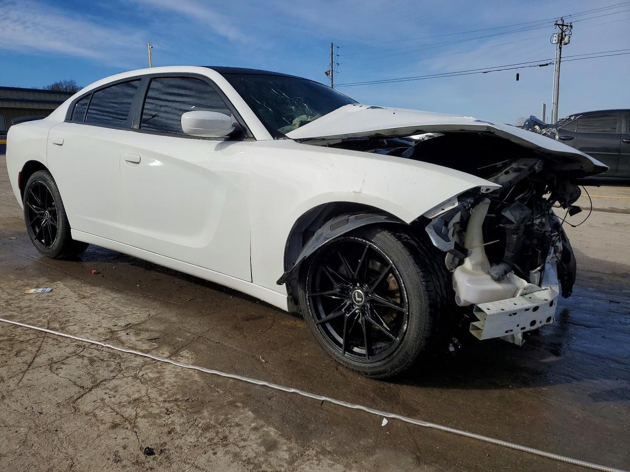 2020 Dodge Charger Sxt - Image 4