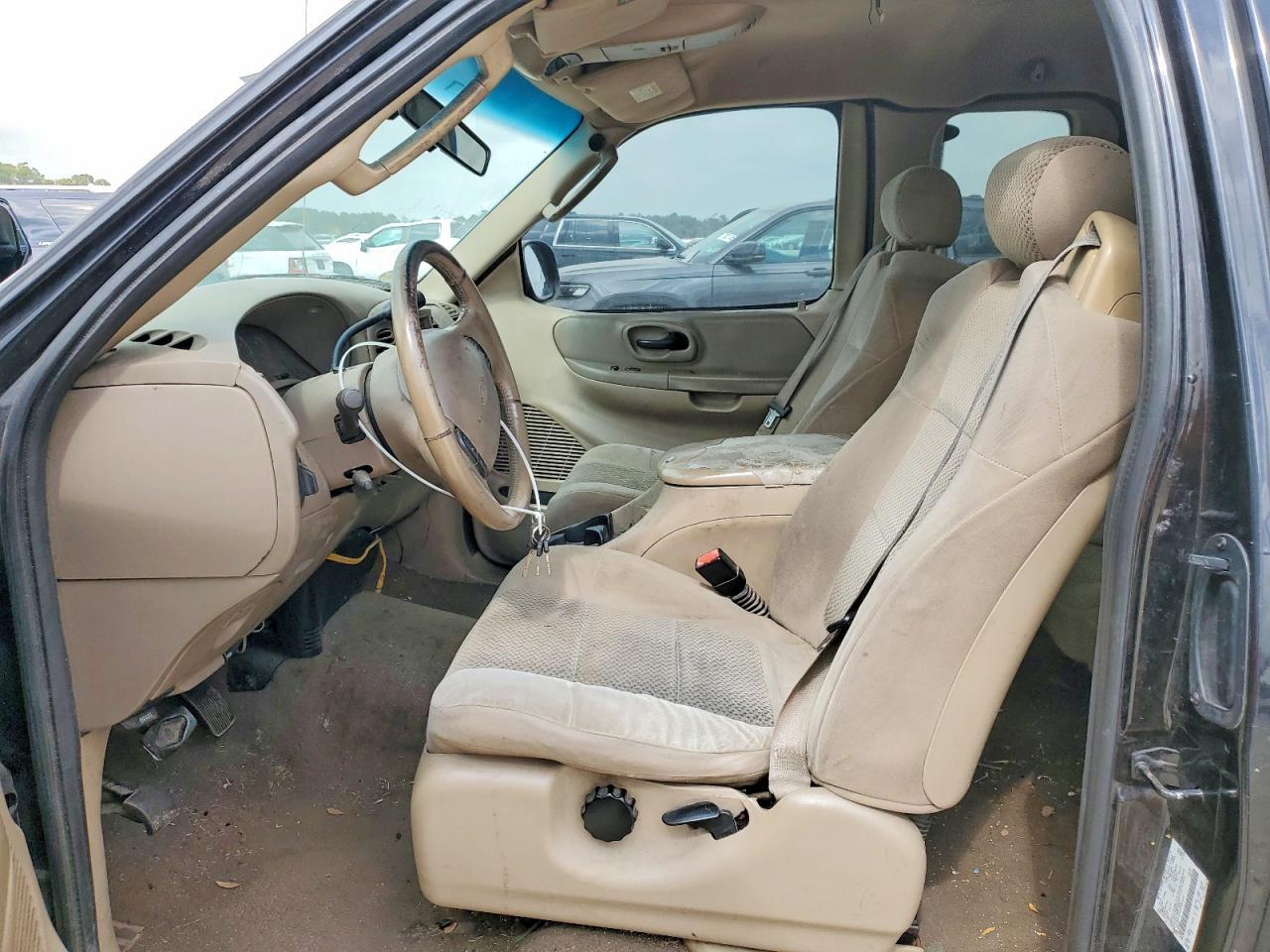 2002 Ford F150 - Фото 7