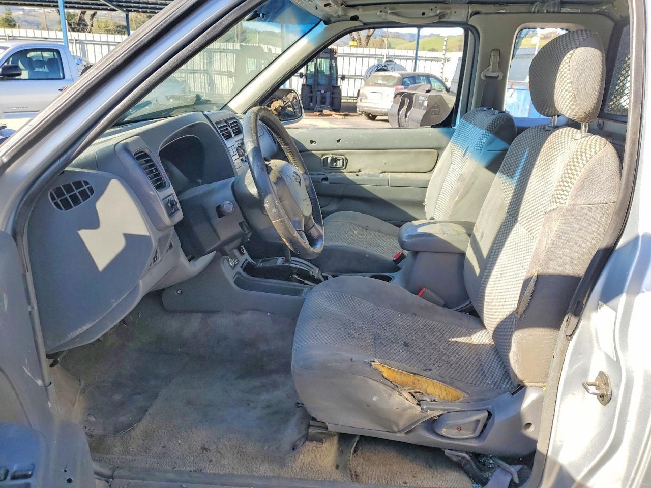 2001 Nissan Frontier Flatbed Truck - Фото 7