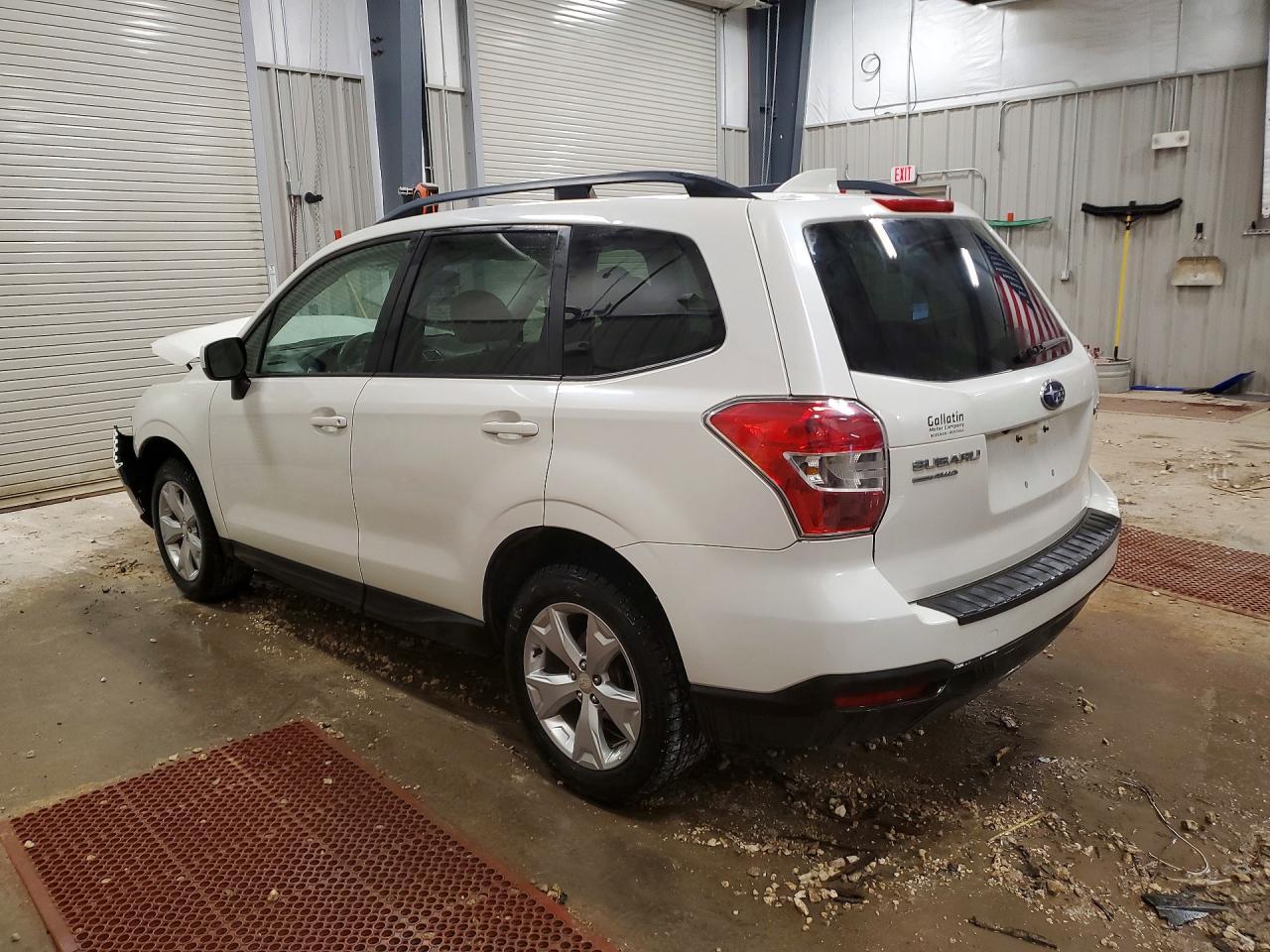 2016 Subaru Forester 2.5I Premium - Image 2