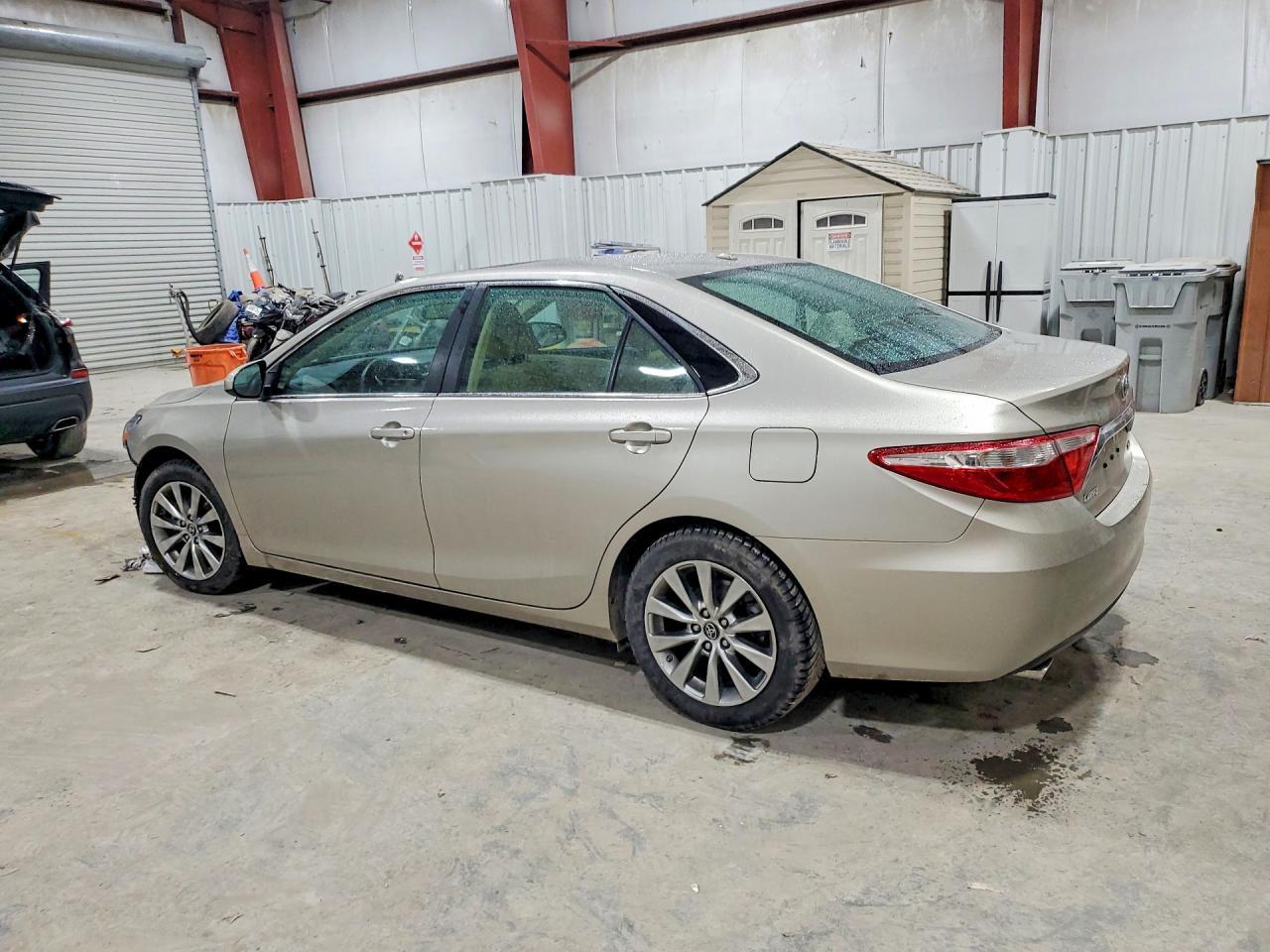 2016 Toyota Camry Xse - Фото 2