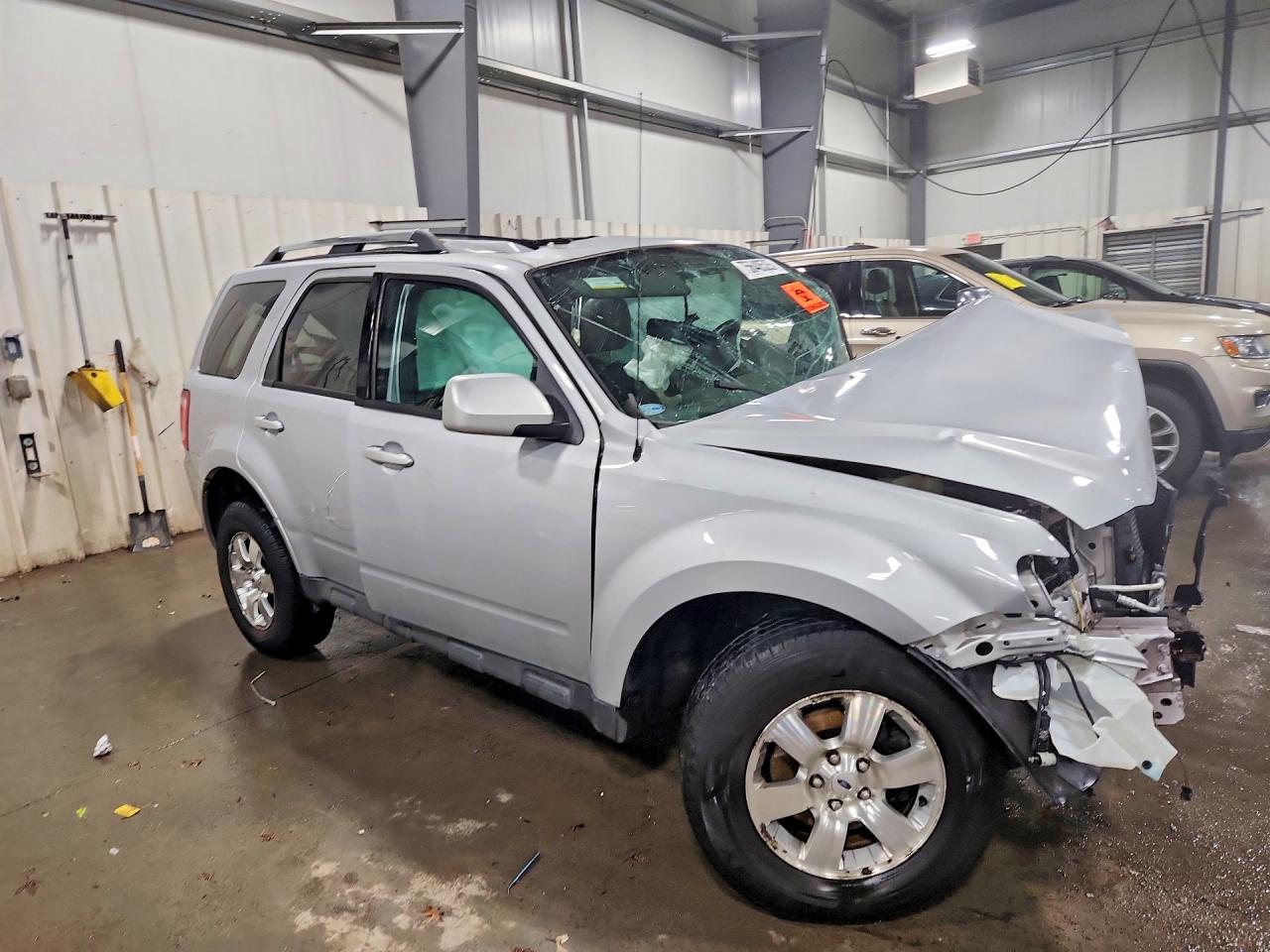 2012 Ford Escape Limited - Image 4