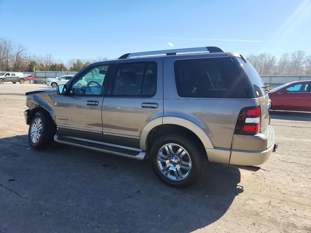 2006 Ford Explorer Eddie Bauer - Image 2