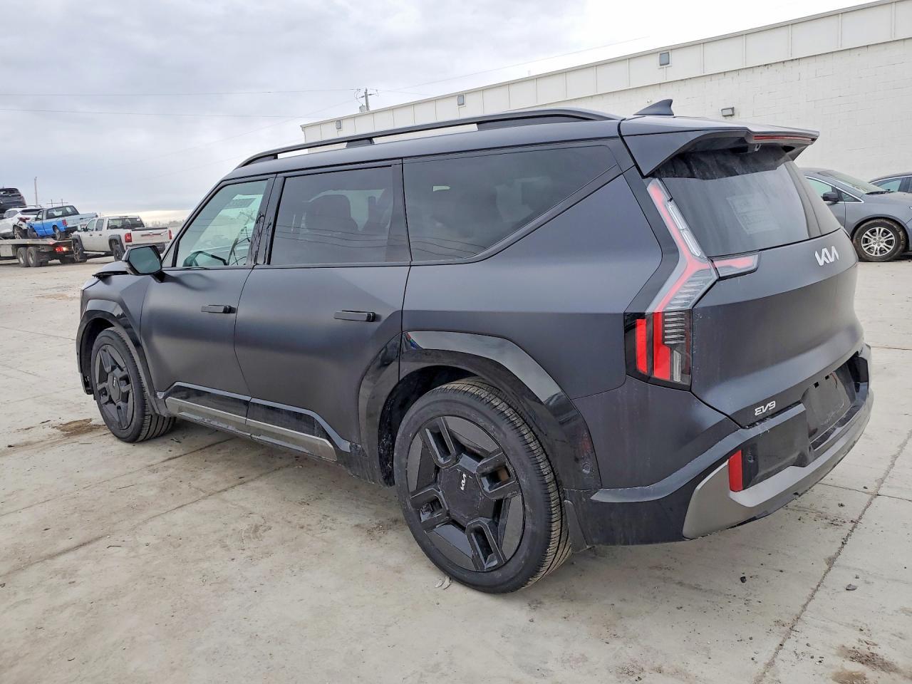 2026 Kia Ev9 Gt Line - Image 2