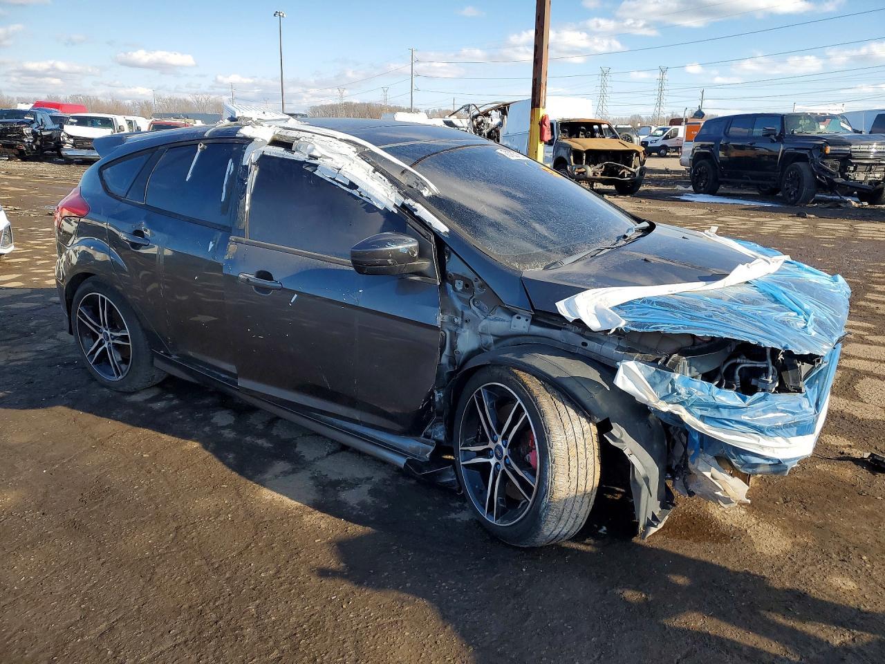 2017 Ford Focus St - Image 4