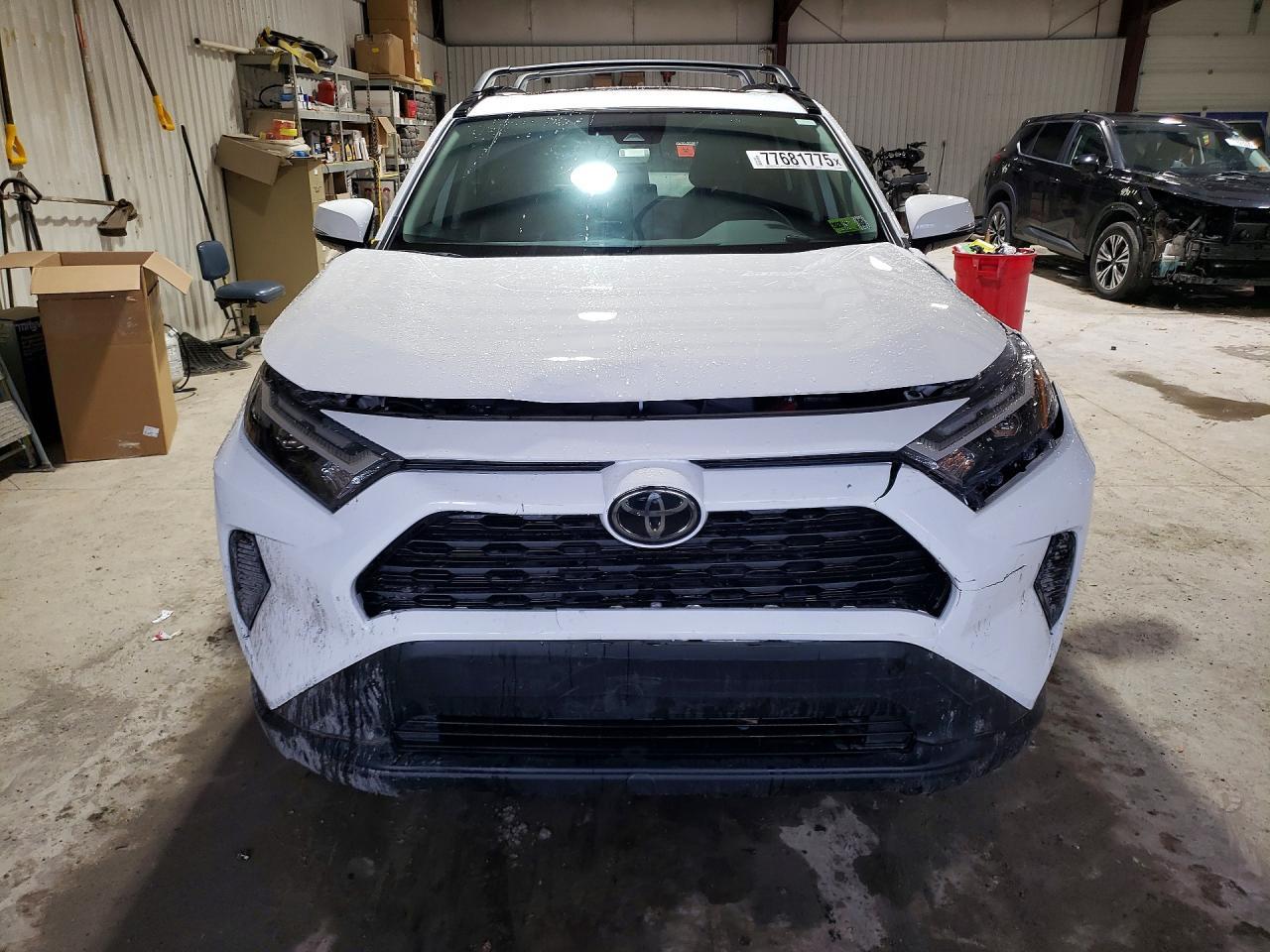 2024 Toyota Rav4 Xle - Image 5
