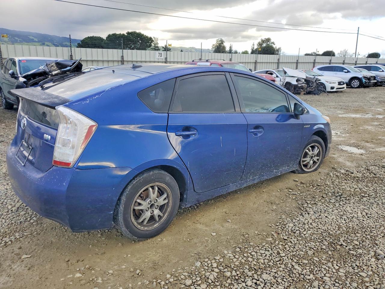2010 Toyota Prius - Фото 3