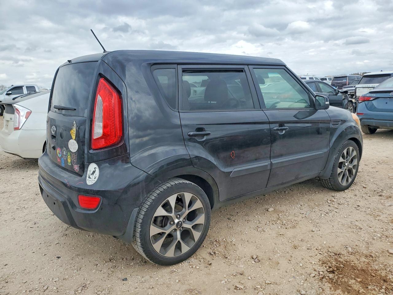 2012 Kia Soul + - Image 3
