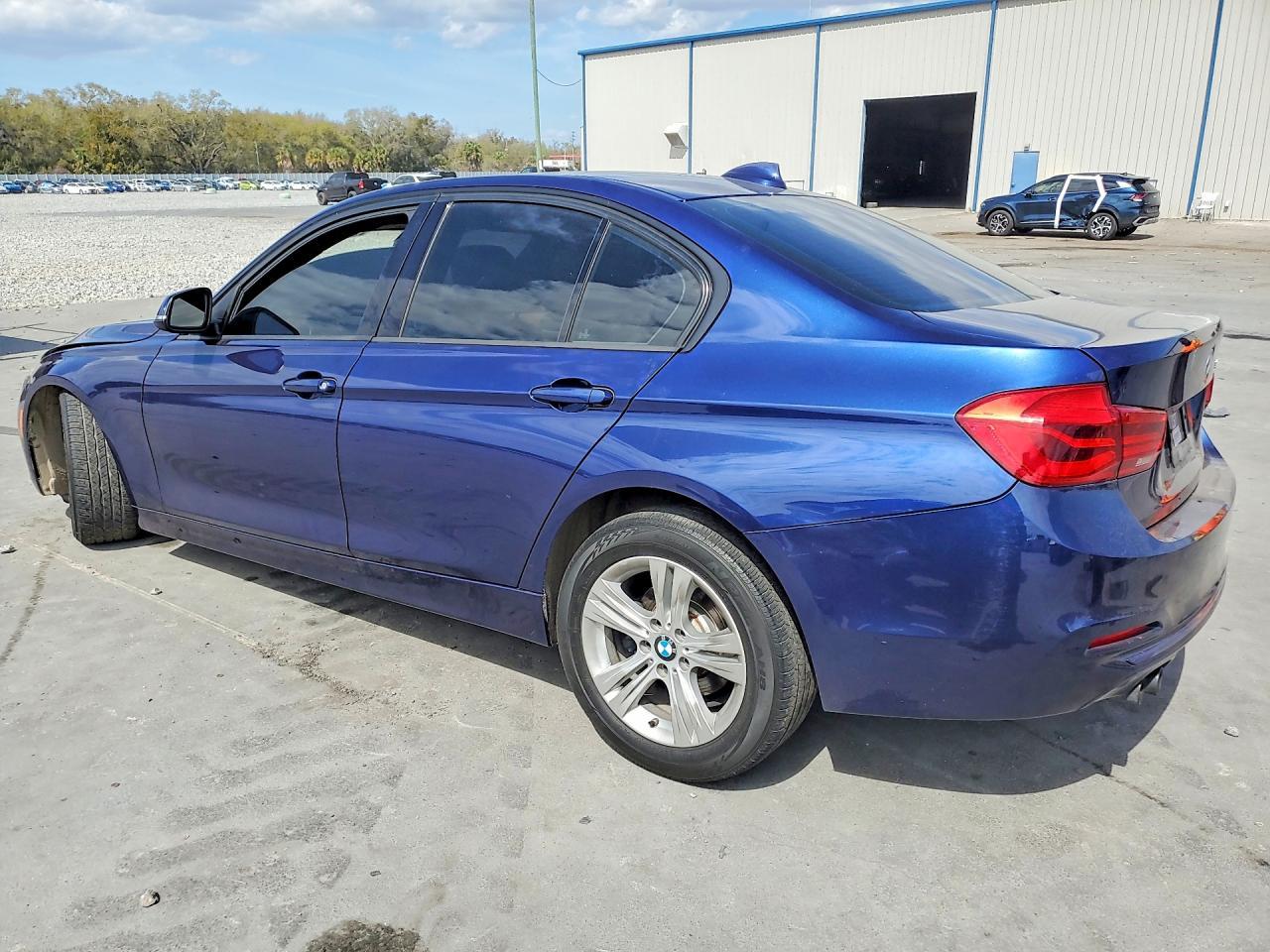 2016 BMW 328 I Sulev - Фото 2