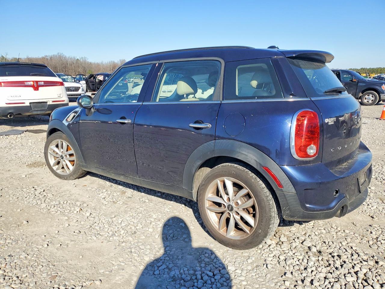 2014 Mini Cooper S Countryman - Image 2