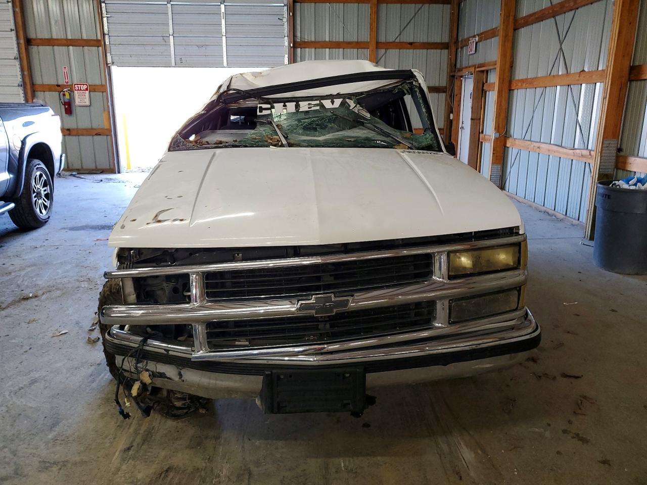 1998 Chevrolet Gmt-400 C1500 - Image 5