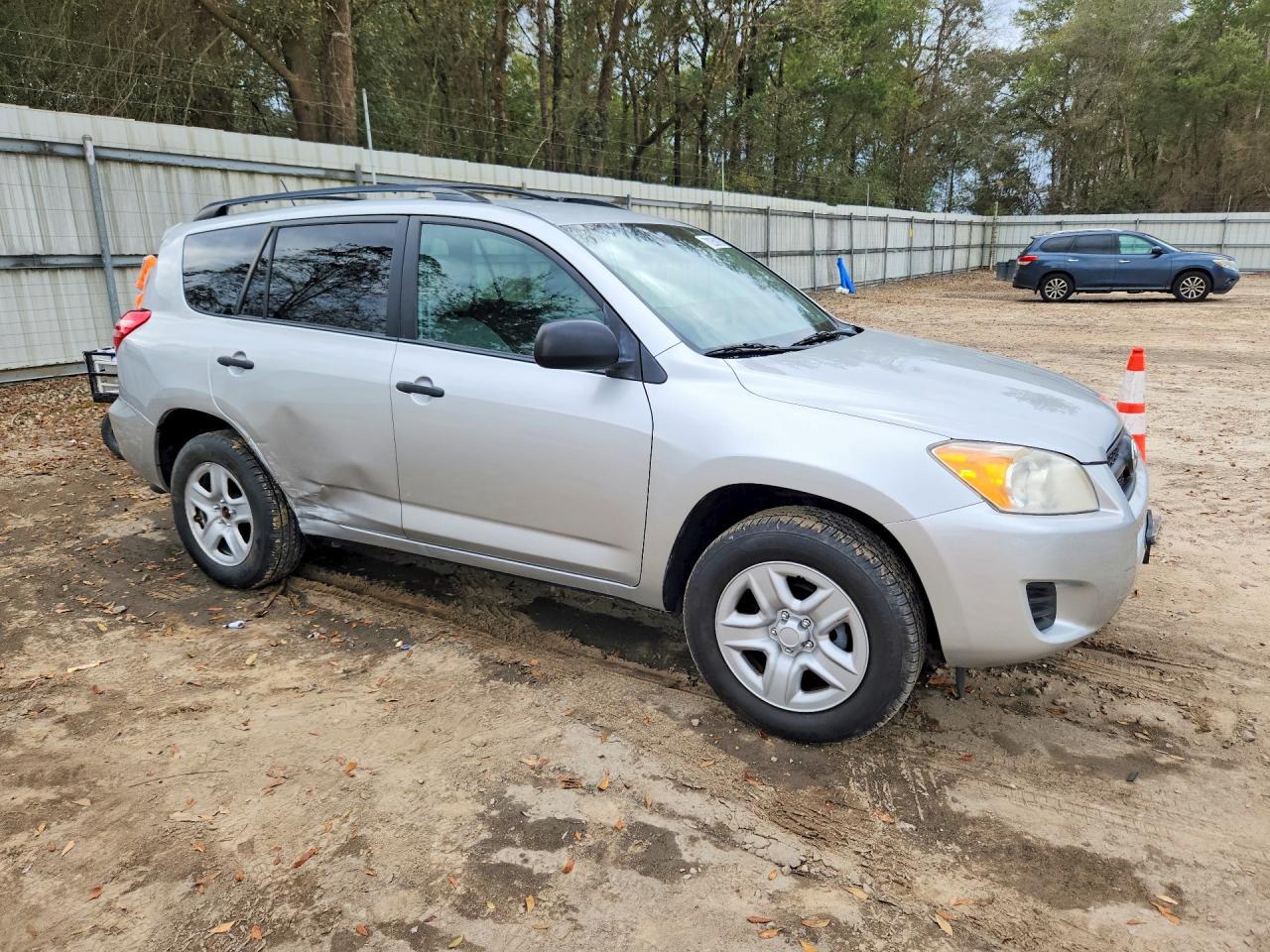 2011 Toyota Rav4 Base - Фото 4
