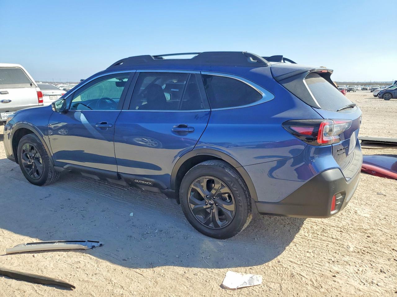 2021 Subaru Outback Onyx Edition Xt - Image 2