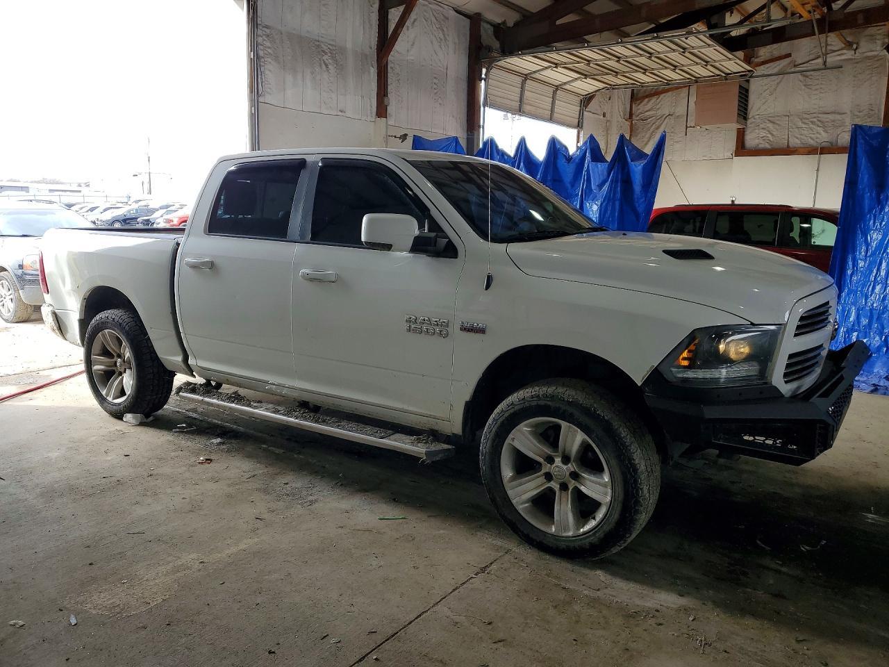 2015 Ram 1500 Sport - Фото 6