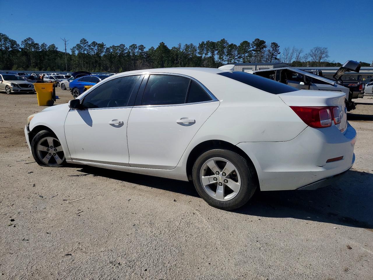 2015 Chevrolet Malibu 1Lt - Фото 2