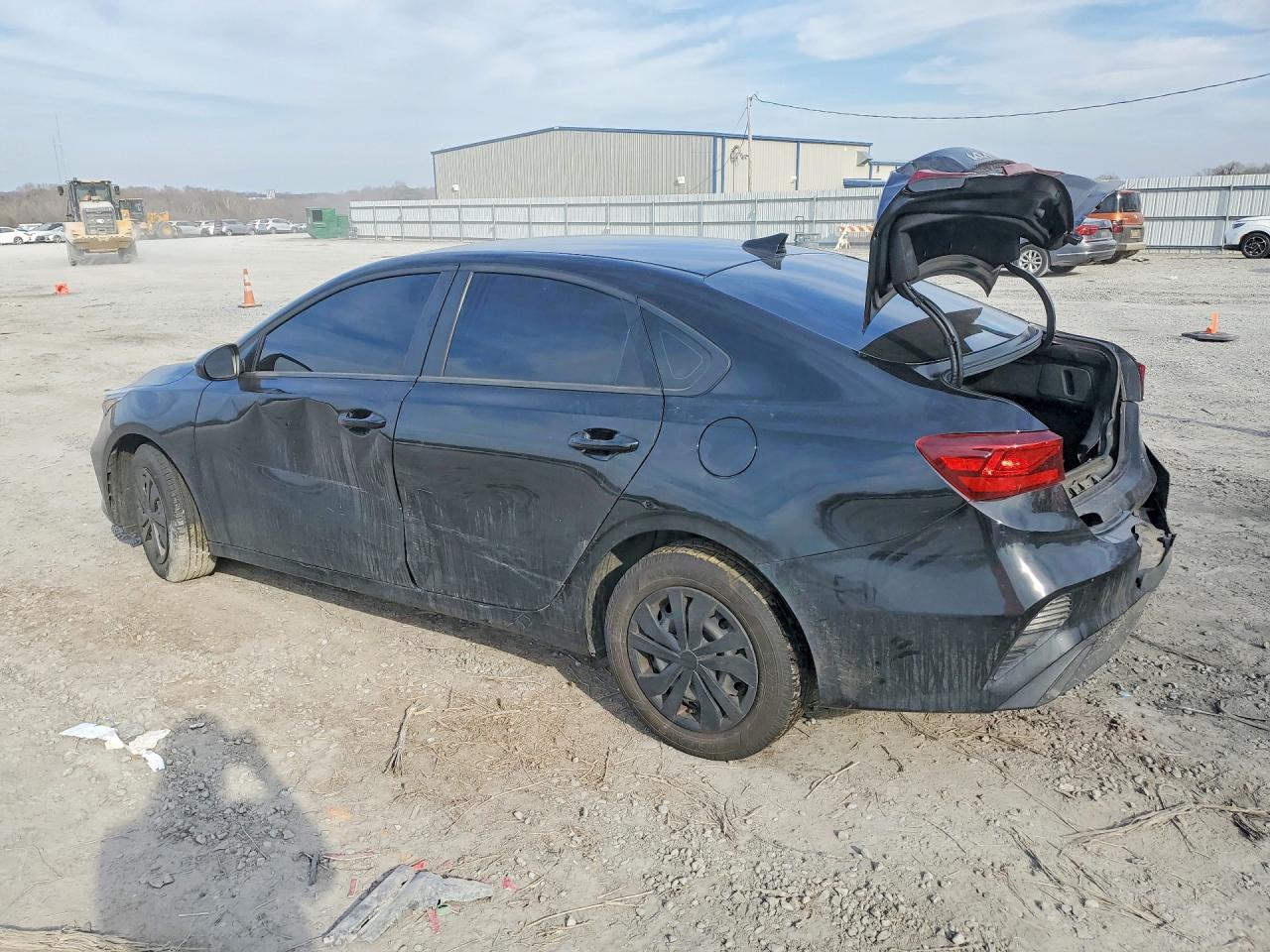 2024 Kia Forte - Фото 2