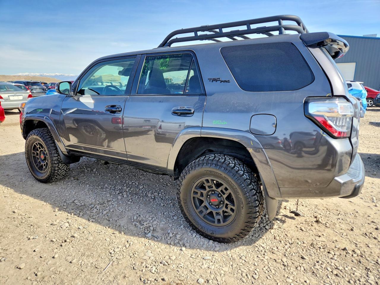 2021 Toyota 4Runner Venture - Фото 2